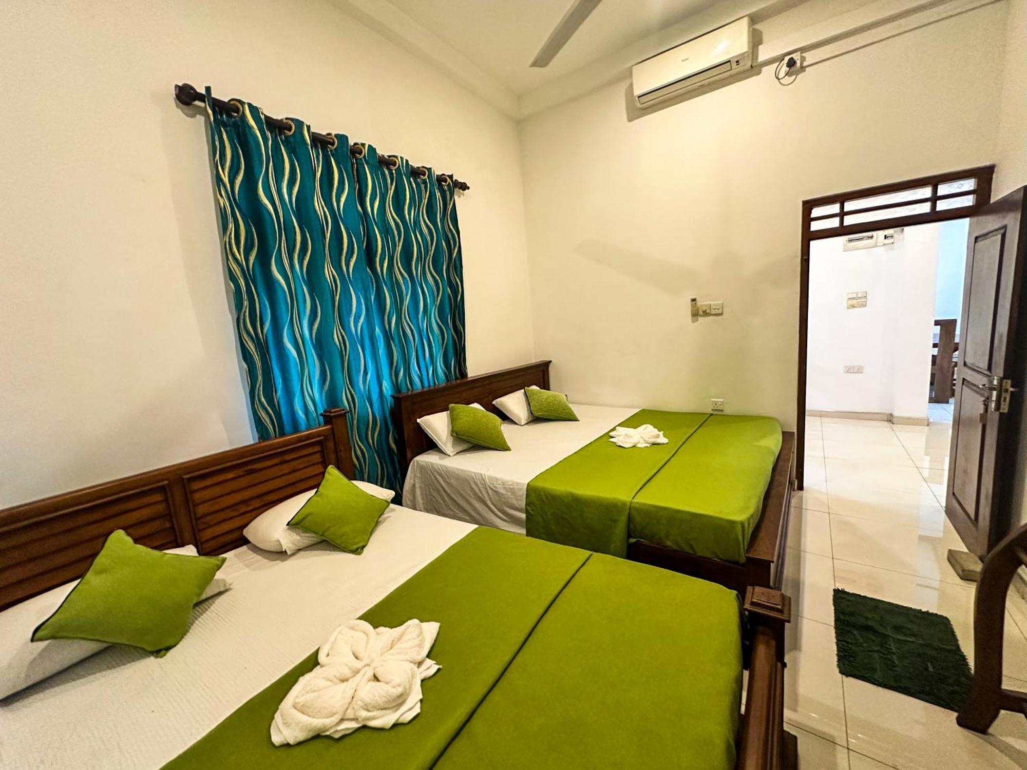 New Panda House Hotel Galle Buitenkant foto